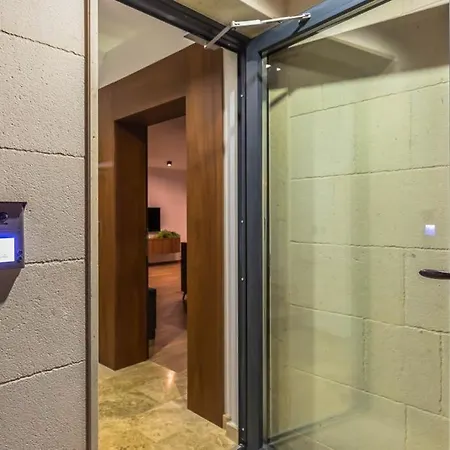 Luxury Maja Apartment