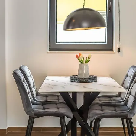 Apartment Luxury Maja *