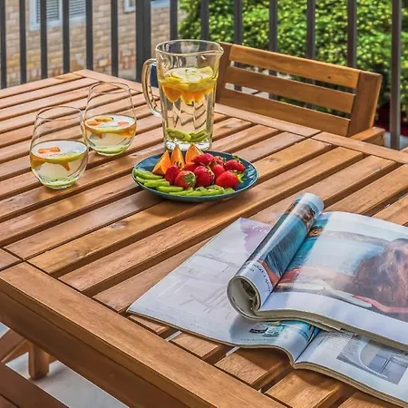 Apartment Luxury Maja *