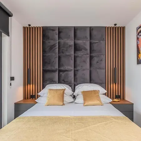 Apartment Luxury Maja *